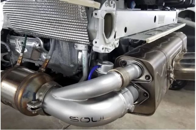 Porsche 991.1 / 991.2 GT3 Side Muffler Bypass Pipes (Valved) - SOUL Performance