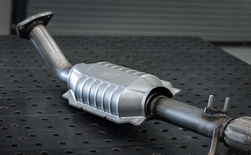 MagnaFlow Direct Fit Catalytic Converter 01-02 Tacoma CC-SB 3.4L 4w